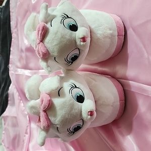 Happy Feet Marie / Aristocats slippers size S